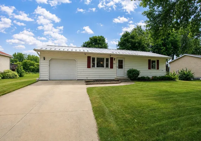 1st image of 214 Terrace View Dr, Litchfield, MN 55355 | MLS# 7111742