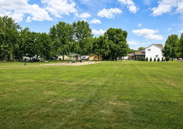 28th image of 214 Terrace View Dr, Litchfield, MN 55355 | MLS# 7111742