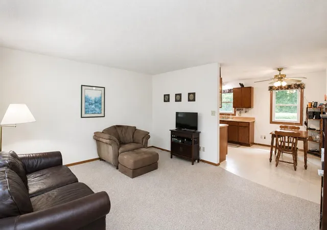 5th image of 214 Terrace View Dr, Litchfield, MN 55355 | MLS# 7111742