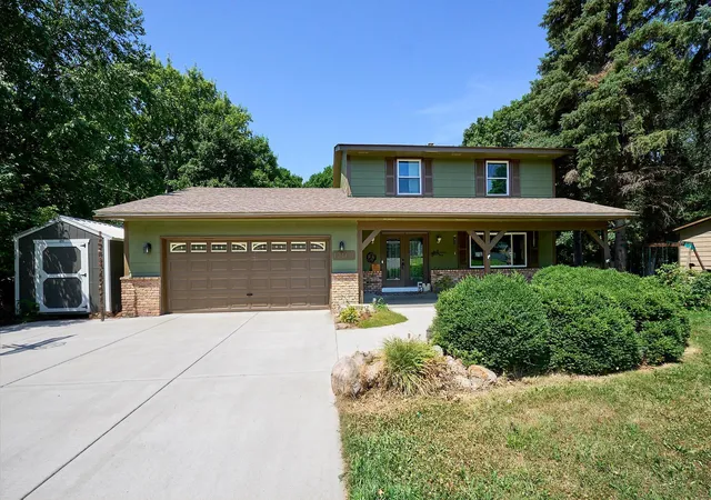 2nd image of 17160 Sunrise Ave Sw, Prior Lake, MN 55372 | MLS# 7111743