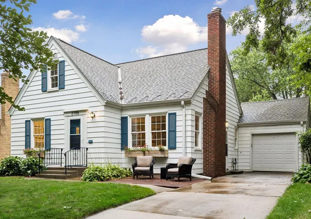 2nd image of 2705 Lynn Ave, Minneapolis, MN 55416 | MLS# 7111746