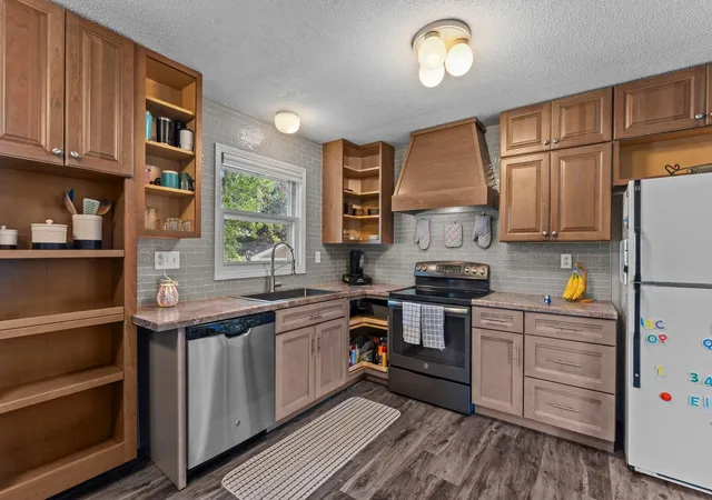 2nd image of 681 Utah Ave, New Richmond, WI 54017 | MLS# 7111749