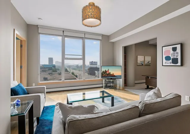 Photo 2 of Condo for sale at 215 10th Avenue S #637, Minneapolis, MN 55415 | MLS# 7111752 | Listing updated on 2026-08-26