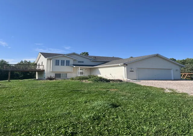 Photo 2 of Single family home for sale at 5480 Rush Point Dr, Rush City, MN 55069 | MLS# 7111787 | Listing updated on 2026-07-27