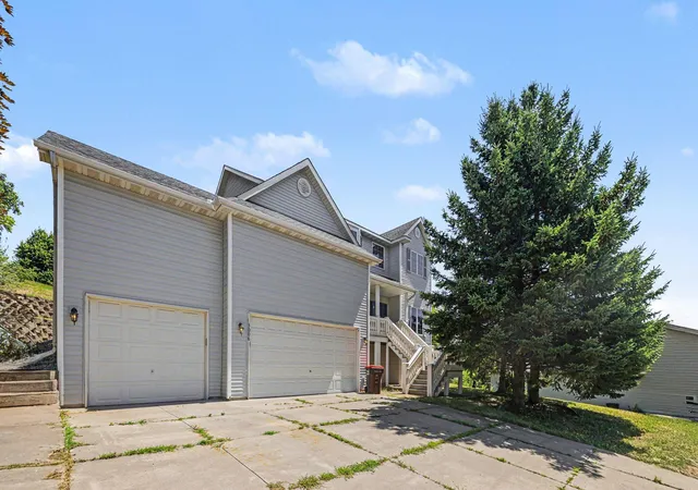 Photo 1 of Single family home for sale at 3006 Frank St, Saint Paul, MN 55109 | MLS# 7111803 | Listing updated on 2026-08-31