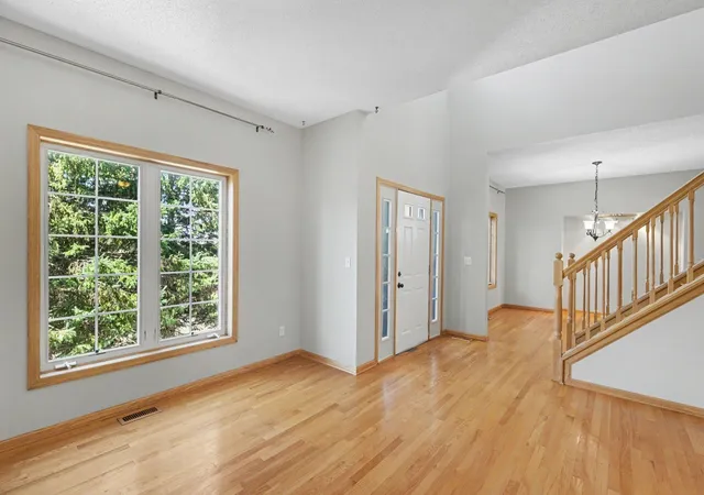 Photo 3 of Single family home for sale at 3006 Frank St, Saint Paul, MN 55109 | MLS# 7111803 | Listing updated on 2026-08-31