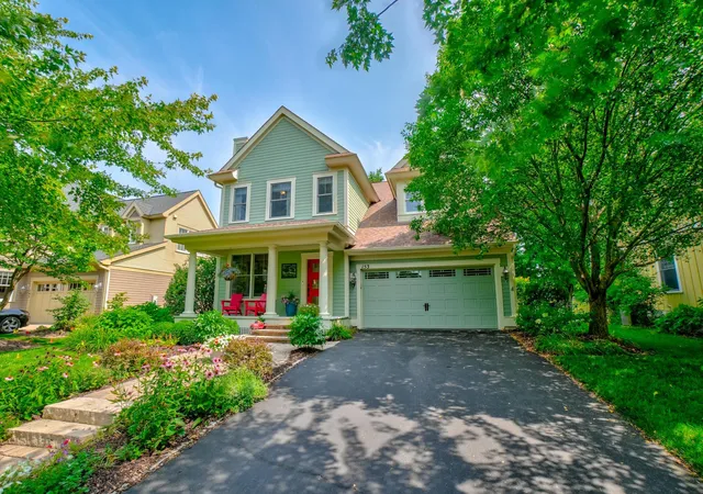 1st image of 153 Liberty Pkwy, Stillwater, MN 55082 | MLS# 7111838