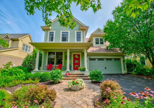 2nd image of 153 Liberty Pkwy, Stillwater, MN 55082 | MLS# 7111838