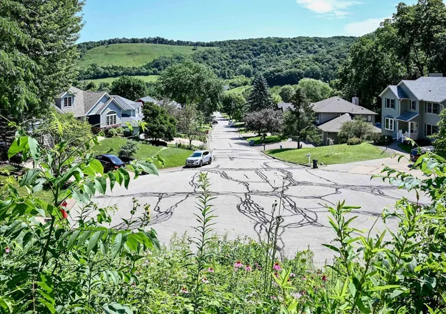 Photo 2 of Single family home for sale at 104 Forest Oak Ct, Winona, MN 55987 | MLS# 7111839 | Listing updated on 2026-10-28