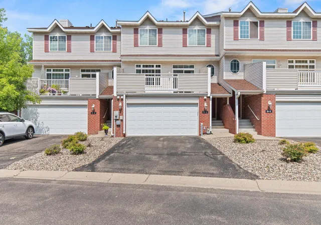 1st image of 846 Coon Rapids Boulevard Ext Nw #6, Minneapolis, MN 55433 | MLS# 7111859