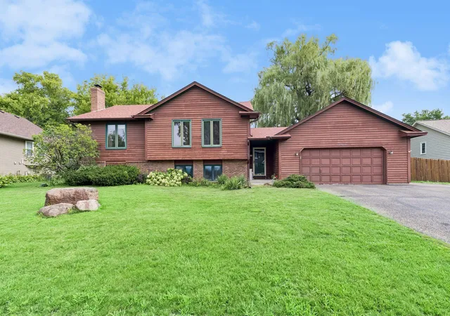 1st image of 19036 Echo Ln, Farmington, MN 55024 | MLS# 7111860