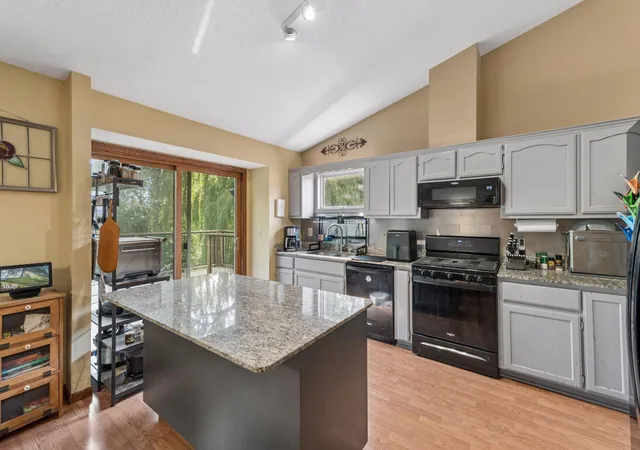 Photo 2 of Single family home for sale at 19036 Echo Ln, Farmington, MN 55024 | MLS# 7111860 | Listing updated on 2026-10-08