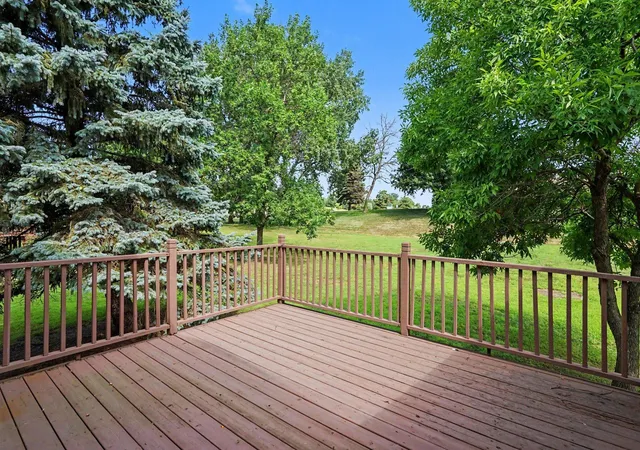 Photo 19 of Sale Pending at 48 Maple Is Rd, Burnsville, MN 55306 | MLS# 7111877 | Listing updated on 2026-08-20