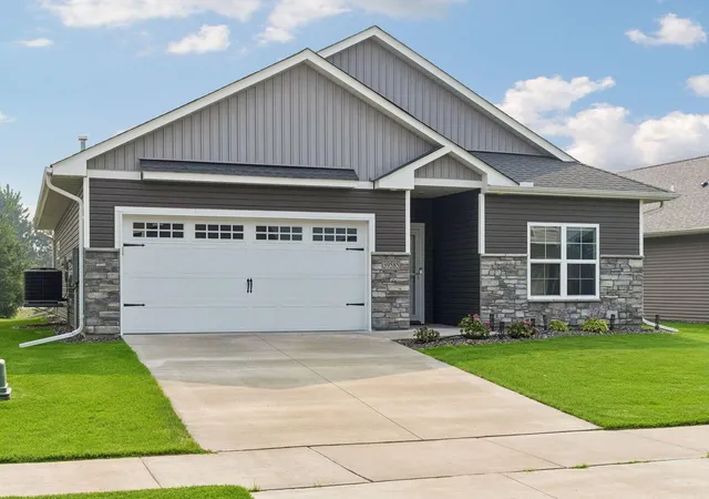 Photo 1 of Single family home for sale at 39585 Fawn Ave, North Branch, MN 55056 | MLS# 7111903 | Listing updated on 2026-08-31