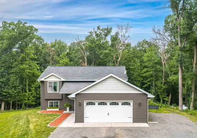 Photo 3 of Single family home for sale at 2339 84th Avenue, Osceola, WI 54020 | MLS# 7111905 | Listing updated on 2026-08-22
