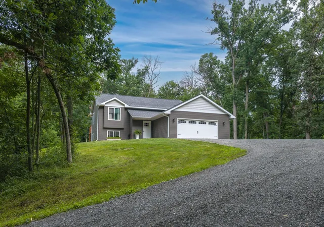 Photo 4 of Single family home for sale at 2339 84th Avenue, Osceola, WI 54020 | MLS# 7111905 | Listing updated on 2026-08-22