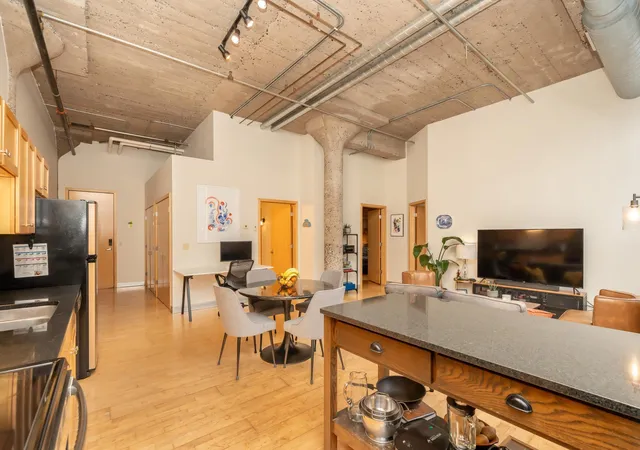Photo 3 of Condo for sale at 521 S 7th Street #508, Minneapolis, MN 55415 | MLS# 7111907 | Listing updated on 2026-08-17