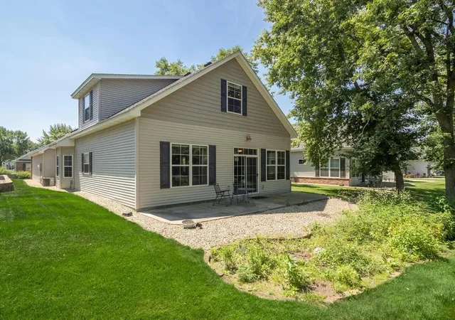 Photo 4 of Single family home for sale at 10562 Mississippi Cir N, Minneapolis, MN 55443 | MLS# 7111922 | Listing updated on 2026-08-25