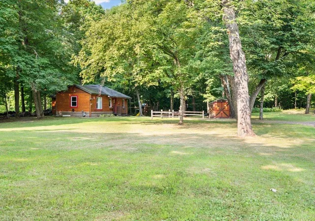 1st image of 8633 Interlachen Rd, Nisswa, MN 56468 | MLS# 7111923