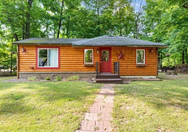 2nd image of 8633 Interlachen Rd, Nisswa, MN 56468 | MLS# 7111923