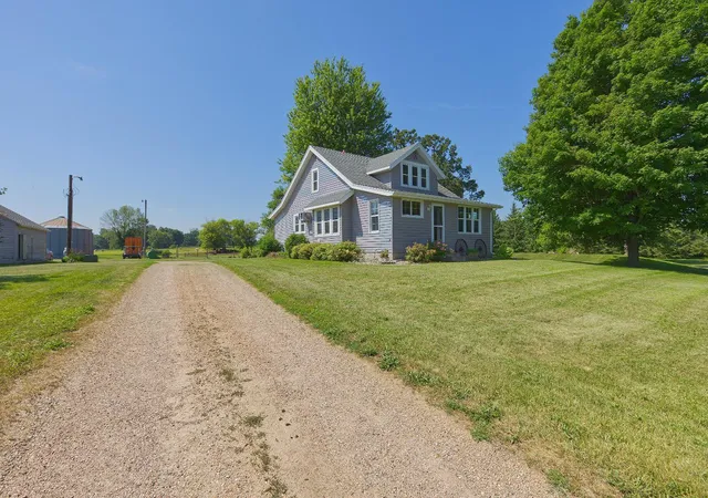 Photo 3 of Single family home for sale at 12725 County Rd 30 Sw, Cokato, MN 55321 | MLS# 7111955 | Listing updated on 2026-09-30