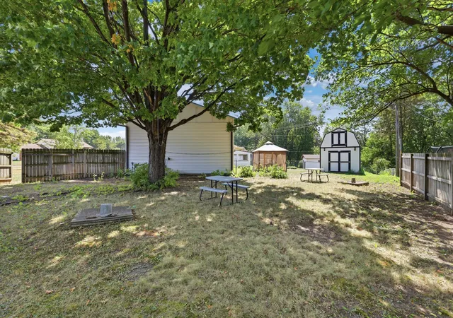 Photo 3 of Single family home for sale at 8026 Hynes Ave S, Cottage Grove, MN 55016 | MLS# 7111962 | Listing updated on 2026-09-03