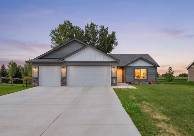1st image of 345 6th St E, Green Isle, MN 55338 | MLS# 7111967