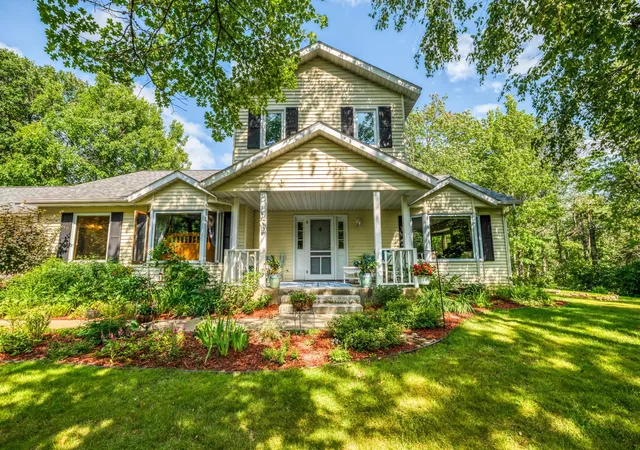 2nd image of 8022 White Oak St Ne, Bemidji, MN 56601 | MLS# 7111993
