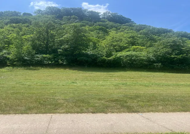 2nd image of 2567 Clubhouse Dr, Lake City, MN 55041 | MLS# 7112001