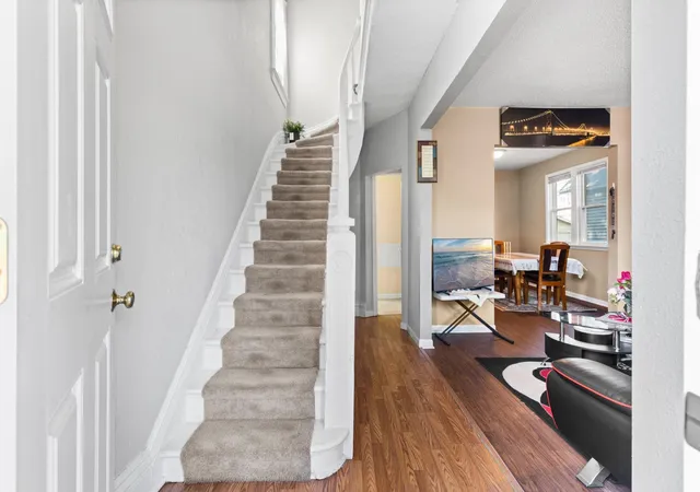 Photo 3 of Single family home for sale at 513 Van Buren Ave, Saint Paul, MN 55103 | MLS# 7112013 | Listing updated on 2026-07-19