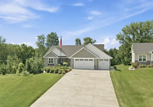 2nd image of 590 Northern Lights Dr, Prescott, WI 54021 | MLS# 7112059