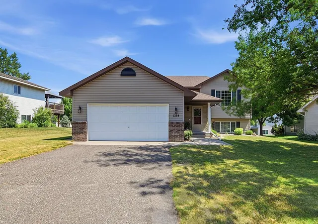 Photo 1 of Sale Pending at 1264 Stone Ridge Rd, Sauk Rapids, MN 56379 | MLS# 7112065 | Listing updated on 2026-09-12