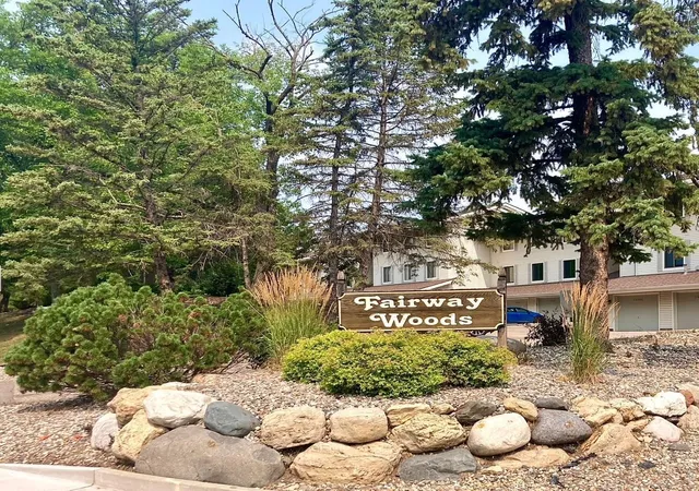 Photo 3 of Condo for sale at 14314 Fairway Dr, Eden Prairie, MN 55344 | MLS# 7112080 | Listing updated on 2026-09-18