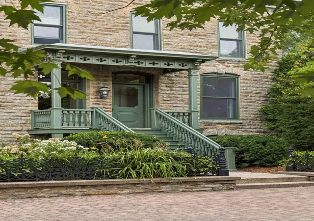 Photo 3 of Condo for sale at 16 Grove St #16B, Minneapolis, MN 55401 | MLS# 7112107 | Listing updated on 2026-09-19