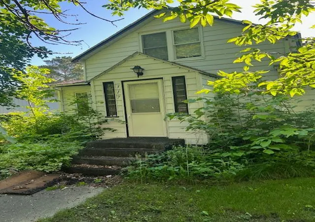 1st image of 317 1st Ave Sw, Hankinson, ND 58041 | MLS# 7112122