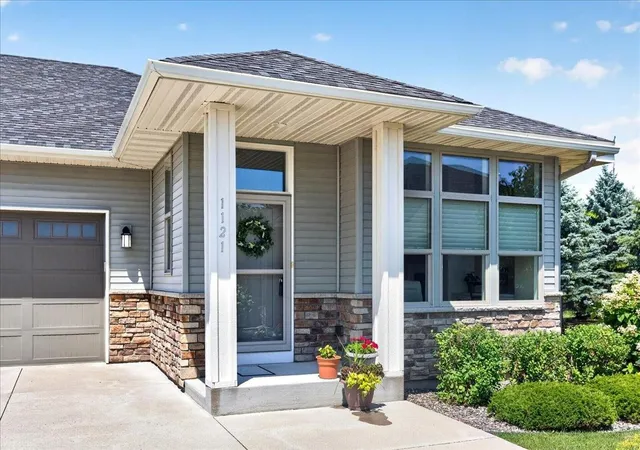 1st image of 1121 Willowbrook Cir, Delano, MN 55328 | MLS# 7112165