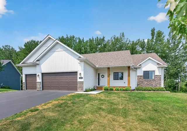 1st image of 313 Lachermeier Ln, Waverly, MN 55390 | MLS# 7112174