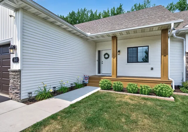 3rd image of 313 Lachermeier Ln, Waverly, MN 55390 | MLS# 7112174