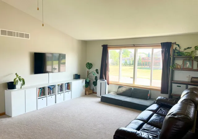 3rd image of 1050 Forest City Blvd Nw, Maple Lake, MN 55358 | MLS# 7112177
