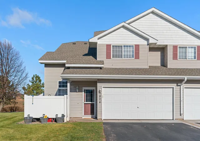 1st image of 1824 Bridgewater Blvd S, Cambridge, MN 55008 | MLS# 7112193
