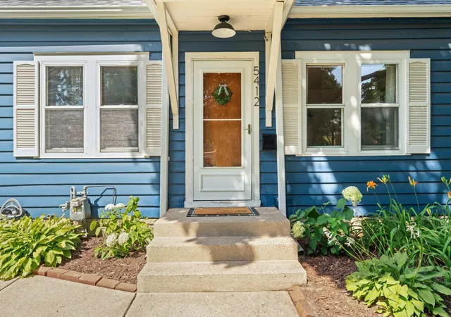 Photo 2 of Sale Pending at 5412 30th Avenue S, Minneapolis, MN 55417 | MLS# 7112201 | Listing updated on 2026-07-31