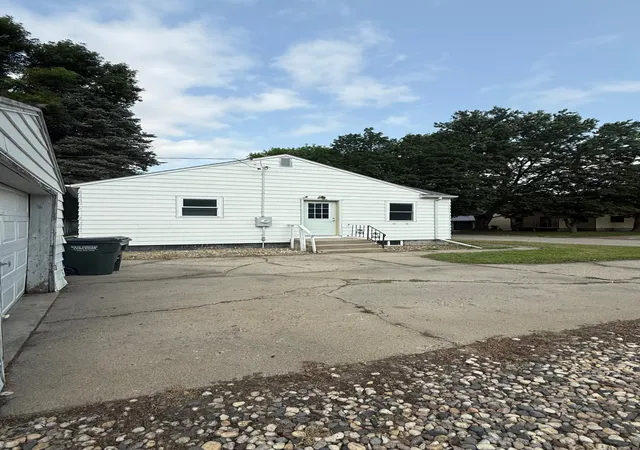 Photo 3 of Single family home for sale at 318 5th Avenue Ne, Clara City, MN 56222 | MLS# 7112211 | Listing updated on 2026-08-21