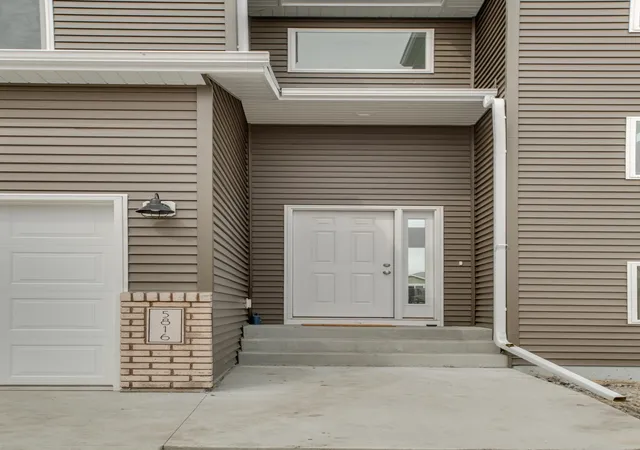 Photo 3 of Single family home for sale at 5816 James Dr W, West Fargo, ND 58078 | MLS# 7112269 | Listing updated on 2026-09-01