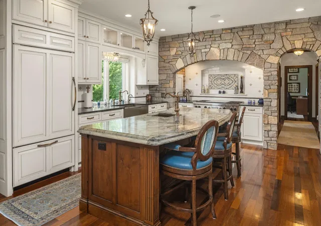 Photo 3 of Mansion for sale at 8784 Boulder Rise, Eden Prairie, MN 55347 | MLS# 7112287 | Listing updated on 2026-09-24