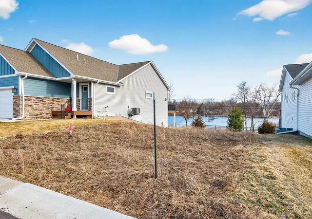 Photo 4 of Land for sale at 221 Mccarrons Pl W, Saint Paul, MN 55113 | MLS# 7112300 | Listing updated on 2026-10-08