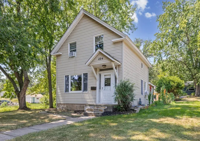 1st image of 404 5th St N, Bayport, MN 55003 | MLS# 7112302