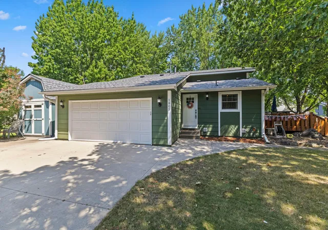 3rd image of 1805 Ruby Circle, Shakopee, MN 55379 | MLS# 7112304