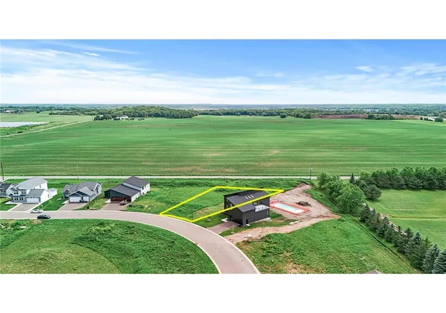2nd image of 9942 14th Cir Ne, Saint Michael, MN 55376 | MLS# 7112325