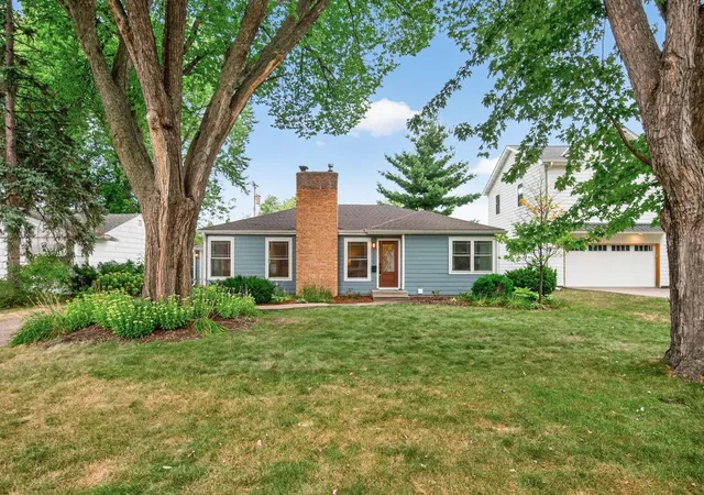 Photo 2 of Sale Pending at 3916 Brunswick Ave S, Saint Louis Park, MN 55416 | MLS# 7112345 | Listing updated on 2026-09-02