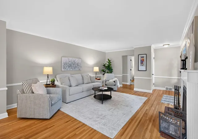 Photo 4 of Sale Pending at 3916 Brunswick Ave S, Saint Louis Park, MN 55416 | MLS# 7112345 | Listing updated on 2026-09-02